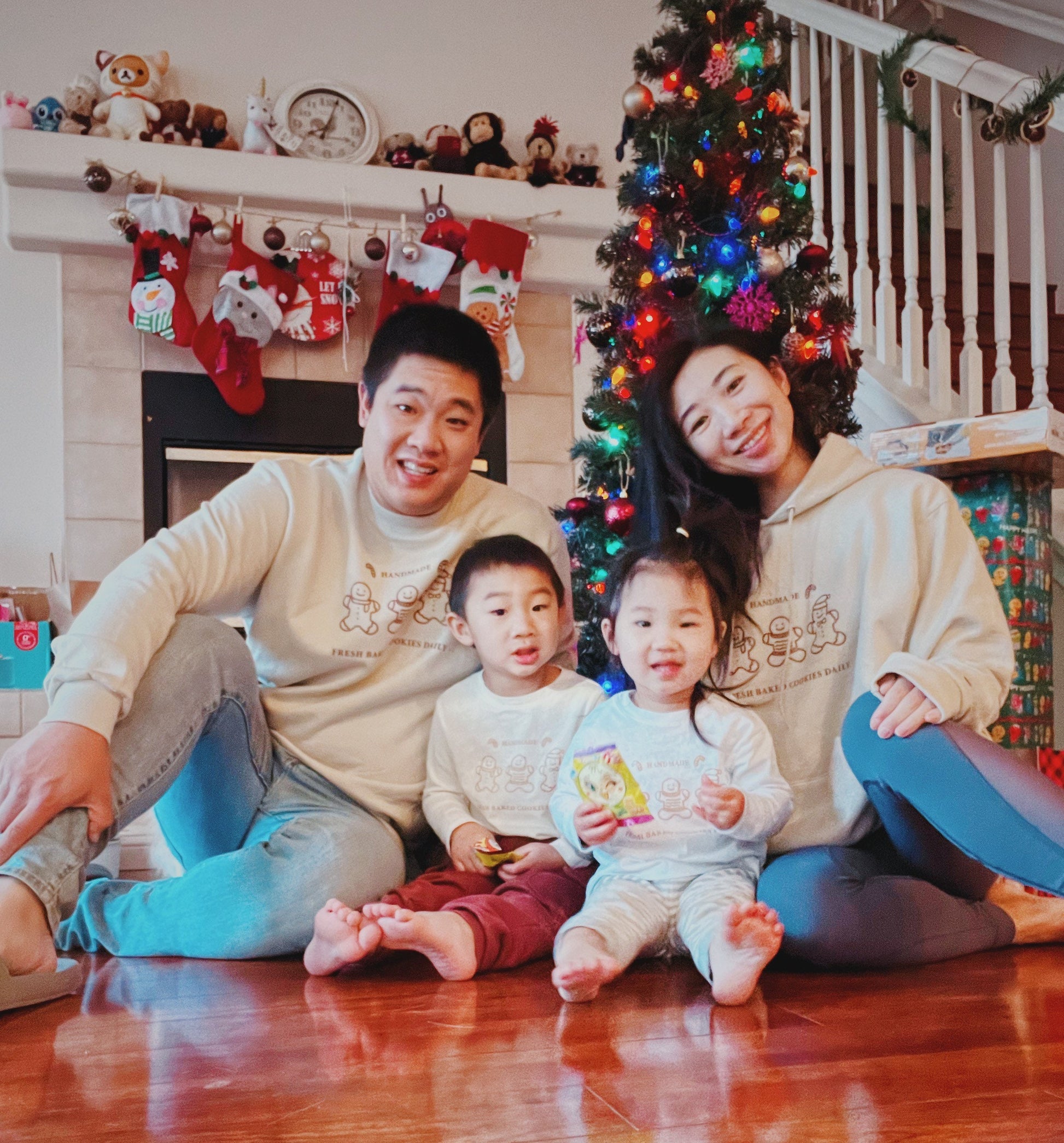 Matching Family Christmas Sweatshirt | Matching Family Gingerbreadman Crewneck | Parents and me matching Sweatshirt