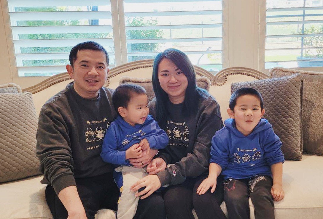 Matching Family Christmas Sweatshirt | Matching Family Gingerbreadman Crewneck | Parents and me matching Sweatshirt